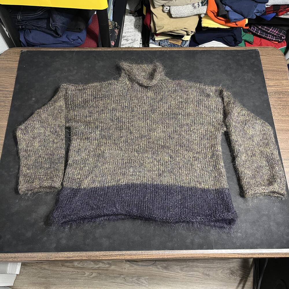 Barbara Wells Studio Sweater Womens Medium 70s Mohair Turtleneck Knit Pullover